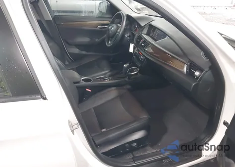 2015 BMW X1 xDrive35I из США, поврежденный, VIN WBAVM5C56FVV93550